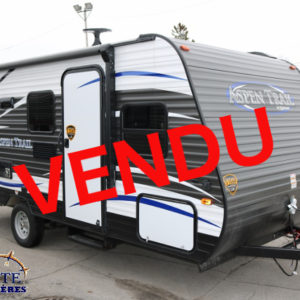 Aspen Trail 1700 BH 2018 - LM Cossette inc. vr roulotte fifth wheel caravane rv travel trailer - cherokee grey wolf pup kodiak aspen trail arctic wolf alpha wolf cub apex nano