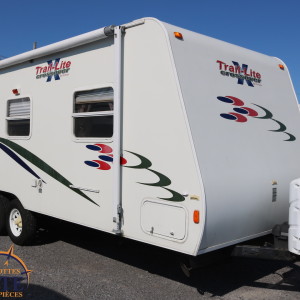 Crossover 210 QB 2007 - LM Cossette inc. vr roulotte fifth wheel caravane rv travel trailer - cherokee grey wolf wolf pup kodiak apex arctic wolf