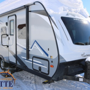 Apex 215 RBK 2019 - LM Cossette inc. vr roulotte fifth wheel caravane rv travel trailer - cherokee grey wolf pup kodiak aspen trail arctic wolf alpha wolf cub apex nano