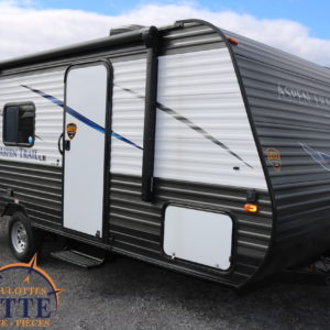 Aspen Trail 1850 RB 2020 -LM Cossette inc. vr roulotte fifth wheel caravane rv travel trailer - cherokee grey wolf pup kodiak aspen trail arctic wolf alpha wolf cub apex nano