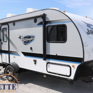 Hummingbird 17 RK 2018 --LM Cossette inc. vr roulotte fifth wheel caravane rv travel trailer - cherokee grey wolf pup kodiak aspen trail arctic wolf alpha wolf cub apex nano roulotte a vendre trois-rivières