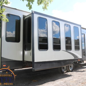 Resort 341 RE 2018 --LM Cossette inc. vr roulotte fifth wheel caravane rv travel trailer - cherokee grey wolf pup kodiak aspen trail arctic wolf alpha wolf cub apex nano roulotte a vendre trois-rivières
