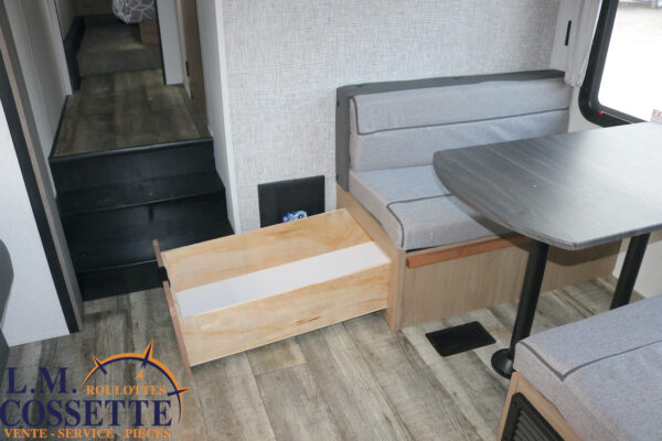 Cherokee 235 MBBL 2024-LM Cossette inc. vr-roulotte-fifth wheel-cargo-arctic wolf -cherokee-grey wolf-wolf pup-kodiak cub-aspen trail-dutchmen-forest river-freedom express select-coachmen-apex nano -Trois-Rivières