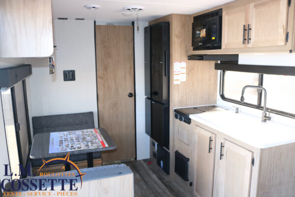 Wolf Pup 16 FQ 2024-LM Cossette inc. vr-roulotte-fifth wheel-cargo-arctic wolf -Remote-Clipper-cherokee-grey wolf-wolf pup-kodiak cub-aspen trail-dutchmen-forest river-freedom express select-coachmen-apex nano -Trois-Rivières