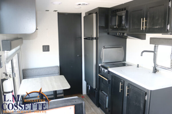 Wolf Pup 16 FQ 2022-LM Cossette inc. vr-roulotte-fifth wheel-cargo-arctic wolf -Remote-Clipper-cherokee-grey wolf-wolf pup-kodiak cub-aspen trail-dutchmen-forest river-freedom express select-coachmen-apex nano -Trois-Rivières