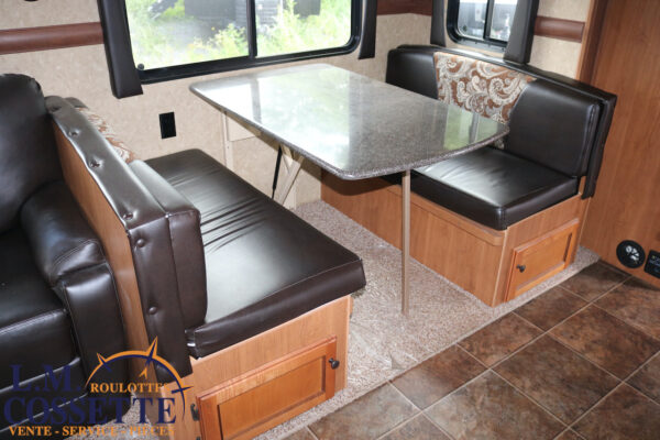 Sunset Trail 30 RE 2013-LM Cossette inc. vr-roulotte-fifth wheel-cargo-arctic wolf -Remote-Clipper-cherokee-grey wolf-wolf pup-kodiak cub-aspen trail-dutchmen-forest river-freedom express select-coachmen-apex nano -Trois-Rivières