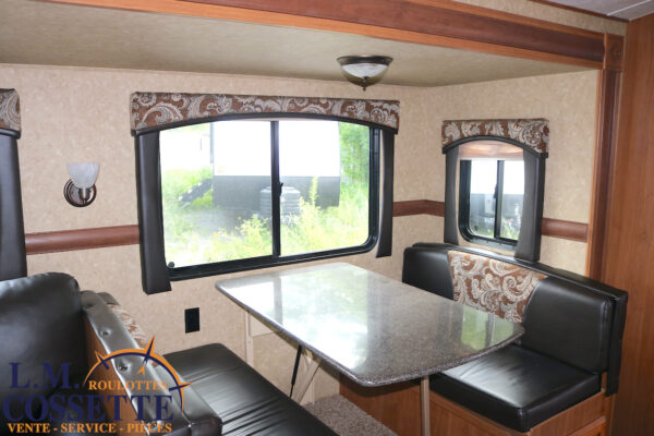 Sunset Trail 30 RE 2013-LM Cossette inc. vr-roulotte-fifth wheel-cargo-arctic wolf -Remote-Clipper-cherokee-grey wolf-wolf pup-kodiak cub-aspen trail-dutchmen-forest river-freedom express select-coachmen-apex nano -Trois-Rivières