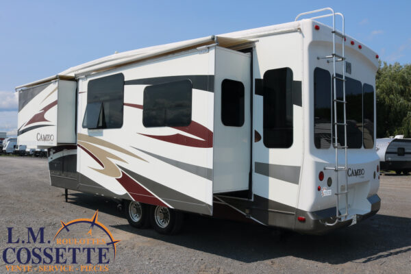 Cameo 32 SB2 2008-LM Cossette inc. vr-roulotte-fifth wheel-cargo-arctic wolf -Remote-Clipper-cherokee-grey wolf-wolf pup-kodiak cub-aspen trail-dutchmen-forest river-freedom express select-coachmen-apex nano -Trois-Rivières