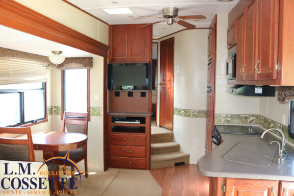 Cameo 32 SB2 2008-LM Cossette inc. vr-roulotte-fifth wheel-cargo-arctic wolf -Remote-Clipper-cherokee-grey wolf-wolf pup-kodiak cub-aspen trail-dutchmen-forest river-freedom express select-coachmen-apex nano -Trois-Rivières