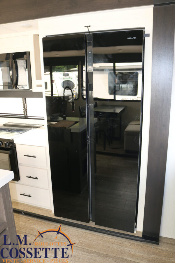 Arctic Wolf 3250 Suite 2025-LM Cossette inc. vr-roulotte-fifth wheel-cargo-arctic wolf -Remote-Clipper-cherokee-grey wolf-wolf pup-kodiak cub-aspen trail-dutchmen-forest river-freedom express select-coachmen-apex nano -Trois-Rivières