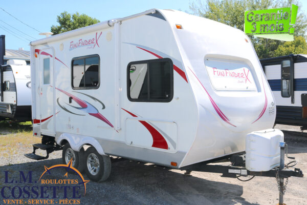 Fun Finder 189 FBR 2012-LM Cossette inc. vr-roulotte-fifth wheel-cargo-arctic wolf -Remote-Clipper-cherokee-grey wolf-wolf pup-kodiak cub-aspen trail-dutchmen-forest river-freedom express select-coachmen-apex nano -Trois-Rivières