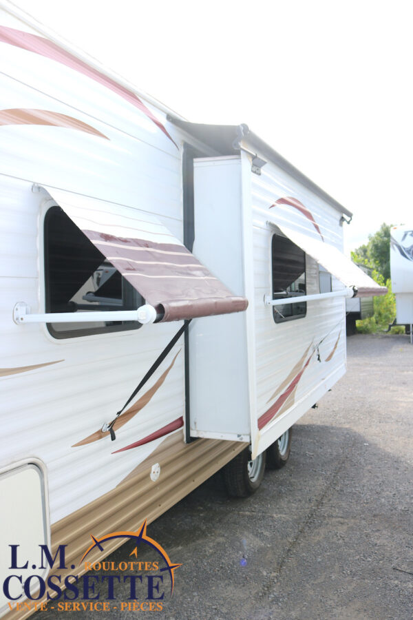 Dutchmen 25 CGS 2008-LM Cossette inc. vr-roulotte-fifth wheel-cargo-arctic wolf -Remote-Clipper-cherokee-grey wolf-wolf pup-kodiak cub-aspen trail-dutchmen-forest river-freedom express select-coachmen-apex nano -Trois-Rivières