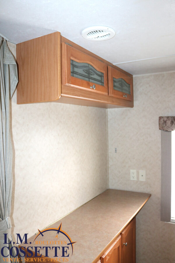 Dutchmen 30 S 2006 --LM Cossette inc. vr-roulotte-fifth wheel-cargo-arctic wolf -Remote-Clipper-cherokee-grey wolf-wolf pup-kodiak cub-aspen trail-dutchmen-forest river-freedom express select-coachmen-apex nano -Trois-Rivières