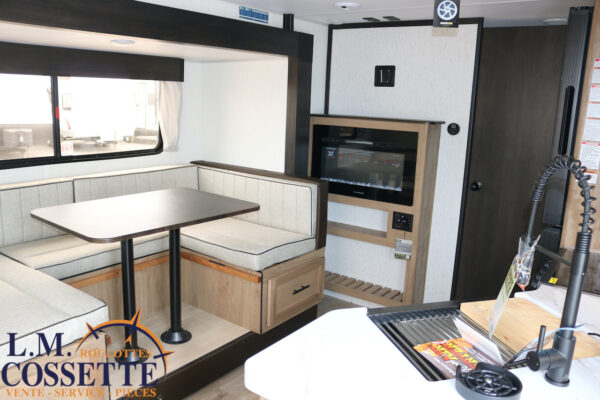 Grey Wolf 23 MK 2025-LM Cossette inc. vr-roulotte-fifth wheel-cargo-arctic wolf -Remote-Clipper-cherokee-grey wolf-wolf pup-kodiak cub-aspen trail-dutchmen-forest river-freedom express select-coachmen-apex nano -Trois-Rivières