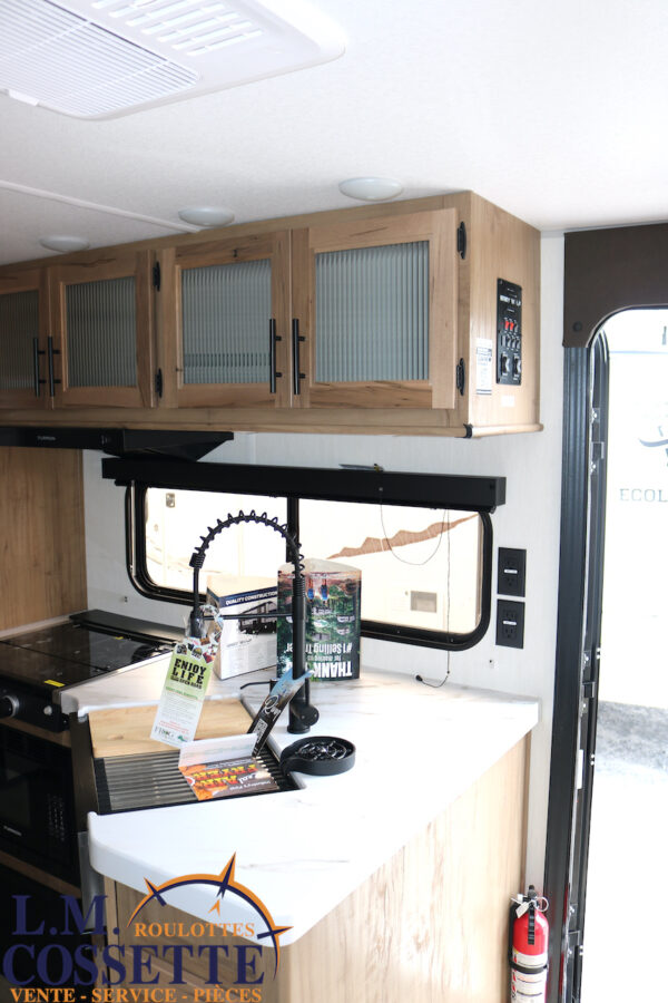 Grey Wolf 23 MK 2025-LM Cossette inc. vr-roulotte-fifth wheel-cargo-arctic wolf -Remote-Clipper-cherokee-grey wolf-wolf pup-kodiak cub-aspen trail-dutchmen-forest river-freedom express select-coachmen-apex nano -Trois-Rivières