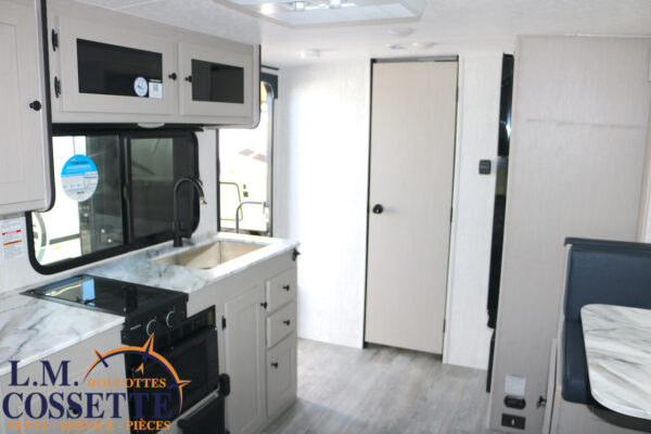 Apex Nano 190 RBS 2025-LM Cossette inc. vr-roulotte-fifth wheel-cargo-arctic wolf -Remote-Clipper-cherokee-grey wolf-wolf pup-kodiak cub-aspen trail-dutchmen-forest river-freedom express select-coachmen-apex nano -Trois-Rivières