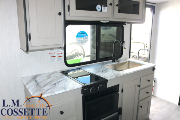 Apex Nano 190 RBS 2025-LM Cossette inc. vr-roulotte-fifth wheel-cargo-arctic wolf -Remote-Clipper-cherokee-grey wolf-wolf pup-kodiak cub-aspen trail-dutchmen-forest river-freedom express select-coachmen-apex nano -Trois-Rivières