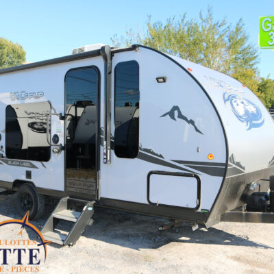 Wolf Pup 16 FQBL 2022 ( Édition Black Label )-LM Cossette inc. vr-roulotte-fifth wheel-cargo-arctic wolf -Remote-Clipper-cherokee-grey wolf-wolf pup-kodiak cub-aspen trail-dutchmen-forest river-freedom express select-coachmen-apex nano -Trois-Rivières