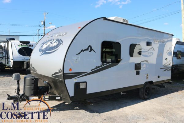 Wolf Pup 16 FQBL 2022 ( Édition Black Label )-LM Cossette inc. vr-roulotte-fifth wheel-cargo-arctic wolf -Remote-Clipper-cherokee-grey wolf-wolf pup-kodiak cub-aspen trail-dutchmen-forest river-freedom express select-coachmen-apex nano -Trois-Rivières