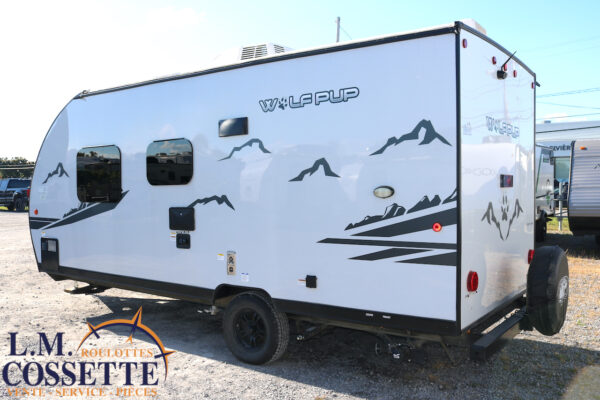 Wolf Pup 16 FQBL 2022 ( Édition Black Label )-LM Cossette inc. vr-roulotte-fifth wheel-cargo-arctic wolf -Remote-Clipper-cherokee-grey wolf-wolf pup-kodiak cub-aspen trail-dutchmen-forest river-freedom express select-coachmen-apex nano -Trois-Rivières