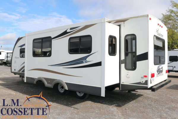 Freedom Express 281 RLDS 2012-LM Cossette inc. vr-roulotte-fifth wheel-cargo-arctic wolf -Remote-Clipper-cherokee-grey wolf-wolf pup-kodiak cub-aspen trail-dutchmen-forest river-freedom express select-coachmen-apex nano -Trois-Rivières