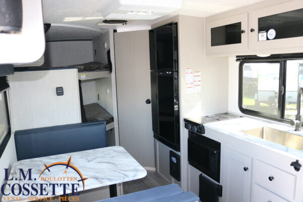 Apex Nano 186 BH 2025-LM Cossette inc. vr-roulotte-fifth wheel-cargo-arctic wolf -Remote-Clipper-cherokee-grey wolf-wolf pup-kodiak cub-aspen trail-dutchmen-forest river-freedom express select-coachmen-apex nano -Trois-Rivières