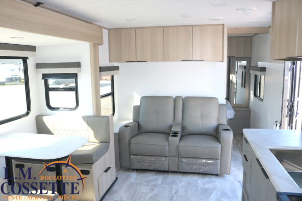 Kodiak 242 RBSL 2025-LM Cossette inc. vr-roulotte-fifth wheel-cargo-arctic wolf -Remote-Clipper-cherokee-grey wolf-wolf pup-kodiak cub-aspen trail-dutchmen-forest river-freedom express select-coachmen-apex nano -Trois-Rivières