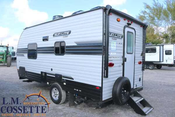 Sun-Lite 18 RD 2022-LM Cossette inc. vr-roulotte-fifth wheel-cargo-arctic wolf -Remote-Clipper-cherokee-grey wolf-wolf pup-kodiak cub-aspen trail-dutchmen-forest river-freedom express select-coachmen-apex nano -Trois-Rivières