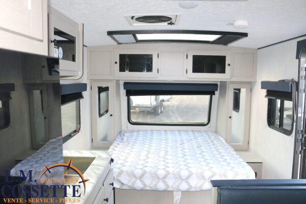 Apex Nano 187 RB 2025-LM Cossette inc. vr-roulotte-fifth wheel-cargo-arctic wolf -Remote-Clipper-cherokee-grey wolf-wolf pup-kodiak cub-aspen trail-dutchmen-forest river-freedom express select-coachmen-apex nano -Trois-Rivières