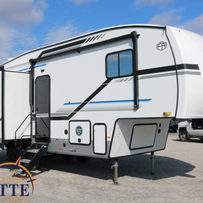 Arctic Wolf 27 SGS 2025-LM Cossette inc. vr-roulotte-fifth wheel-cargo-arctic wolf -Remote-Clipper-cherokee-grey wolf-wolf pup-kodiak cub-aspen trail-dutchmen-forest river-freedom express select-coachmen-apex nano -Trois-Rivières