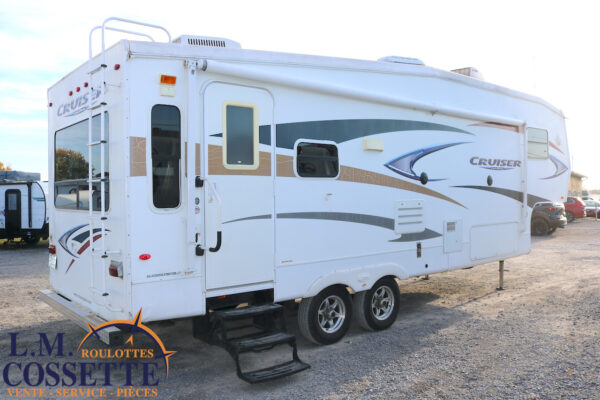 Cruiser 27 RLX 2010-LM Cossette inc. vr-roulotte-fifth wheel-cargo-arctic wolf -Remote-Clipper-cherokee-grey wolf-wolf pup-kodiak cub-aspen trail-dutchmen-forest river-freedom express select-coachmen-apex nano -Trois-Rivières