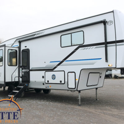 Arctic Wolf 3250 Suite 2025-LM Cossette inc. vr-roulotte-fifth wheel-cargo-arctic wolf -Remote-Clipper-cherokee-grey wolf-wolf pup-kodiak cub-aspen trail-dutchmen-forest river-freedom express select-coachmen-apex nano -Trois-Rivières