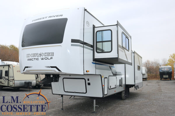 Arctic Wolf 3250 Suite 2025-LM Cossette inc. vr-roulotte-fifth wheel-cargo-arctic wolf -Remote-Clipper-cherokee-grey wolf-wolf pup-kodiak cub-aspen trail-dutchmen-forest river-freedom express select-coachmen-apex nano -Trois-Rivières