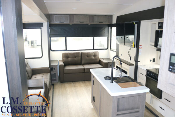 Arctic Wolf 3250 Suite 2025-LM Cossette inc. vr-roulotte-fifth wheel-cargo-arctic wolf -Remote-Clipper-cherokee-grey wolf-wolf pup-kodiak cub-aspen trail-dutchmen-forest river-freedom express select-coachmen-apex nano -Trois-Rivières