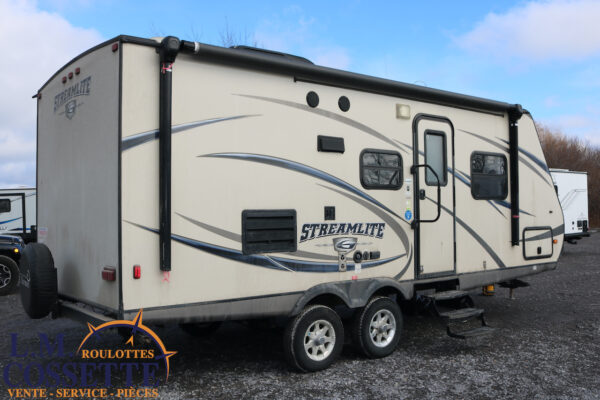 Streamlite 24 RBS 2015-LM Cossette inc. vr-roulotte-fifth wheel-cargo-arctic wolf -Remote-Clipper-cherokee-grey wolf-wolf pup-kodiak cub-aspen trail-dutchmen-forest river-freedom express select-coachmen-apex nano -Trois-Rivières