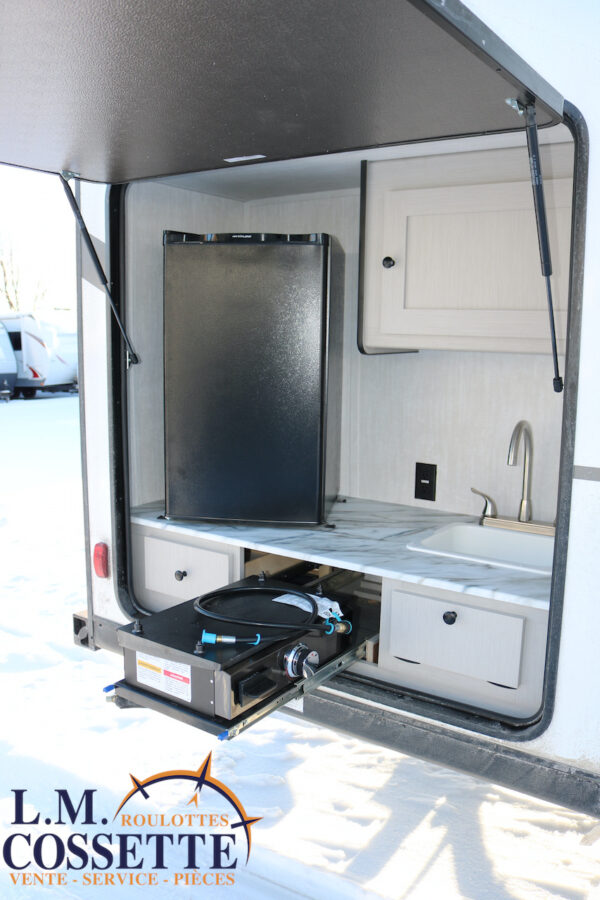 Apex 251 RBK 2025-LM Cossette inc. vr-roulotte-fifth wheel-cargo-arctic wolf -Remote-Clipper-cherokee-grey wolf-wolf pup-kodiak cub-aspen trail-dutchmen-forest river-freedom express select-coachmen-apex nano -Trois-Rivières