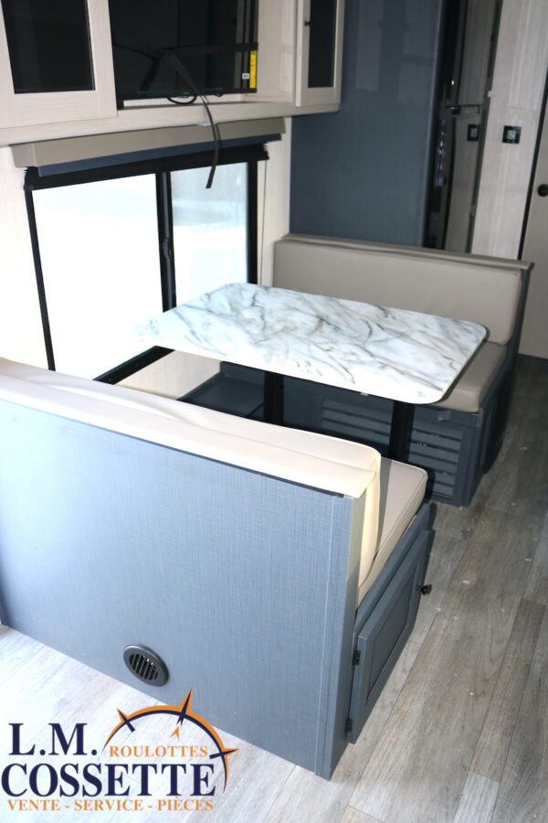 Apex 251 RBK 2025-LM Cossette inc. vr-roulotte-fifth wheel-cargo-arctic wolf -Remote-Clipper-cherokee-grey wolf-wolf pup-kodiak cub-aspen trail-dutchmen-forest river-freedom express select-coachmen-apex nano -Trois-Rivières