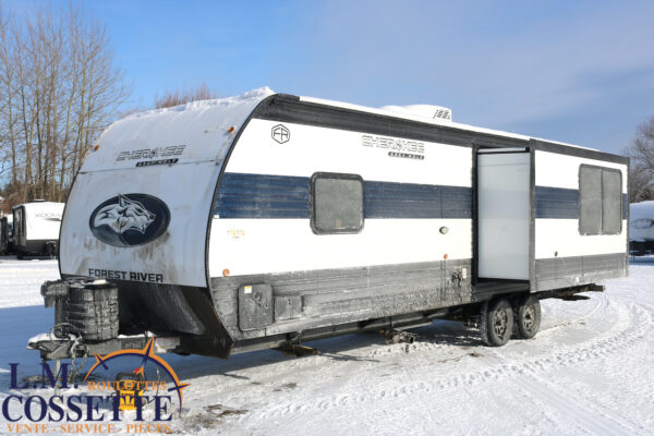 Grey Wolf 26 SS 2025-LM Cossette inc. vr-roulotte-fifth wheel-cargo-arctic wolf -Remote-Clipper-cherokee-grey wolf-wolf pup-kodiak cub-aspen trail-dutchmen-forest river-freedom express select-coachmen-apex nano -Trois-Rivières