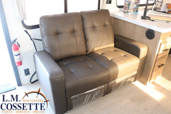 Grey Wolf 26 SS 2025-LM Cossette inc. vr-roulotte-fifth wheel-cargo-arctic wolf -Remote-Clipper-cherokee-grey wolf-wolf pup-kodiak cub-aspen trail-dutchmen-forest river-freedom express select-coachmen-apex nano -Trois-Rivières