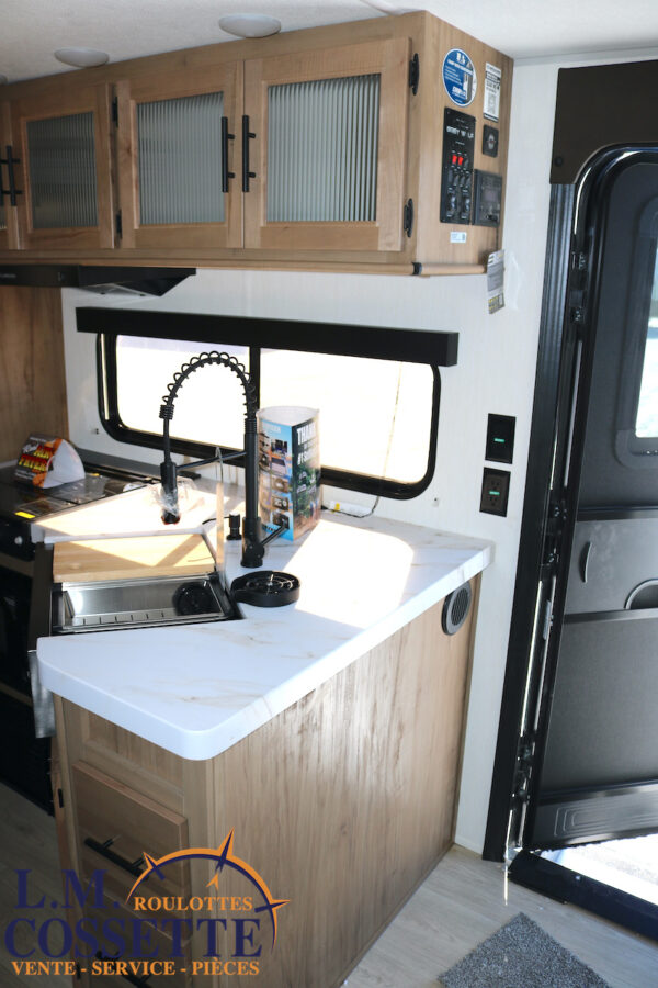 Grey Wolf 29 TE 2025-LM Cossette inc. vr-roulotte-fifth wheel-cargo-arctic wolf -Remote-Clipper-cherokee-grey wolf-wolf pup-kodiak cub-aspen trail-dutchmen-forest river-freedom express select-coachmen-apex nano -Trois-Rivières