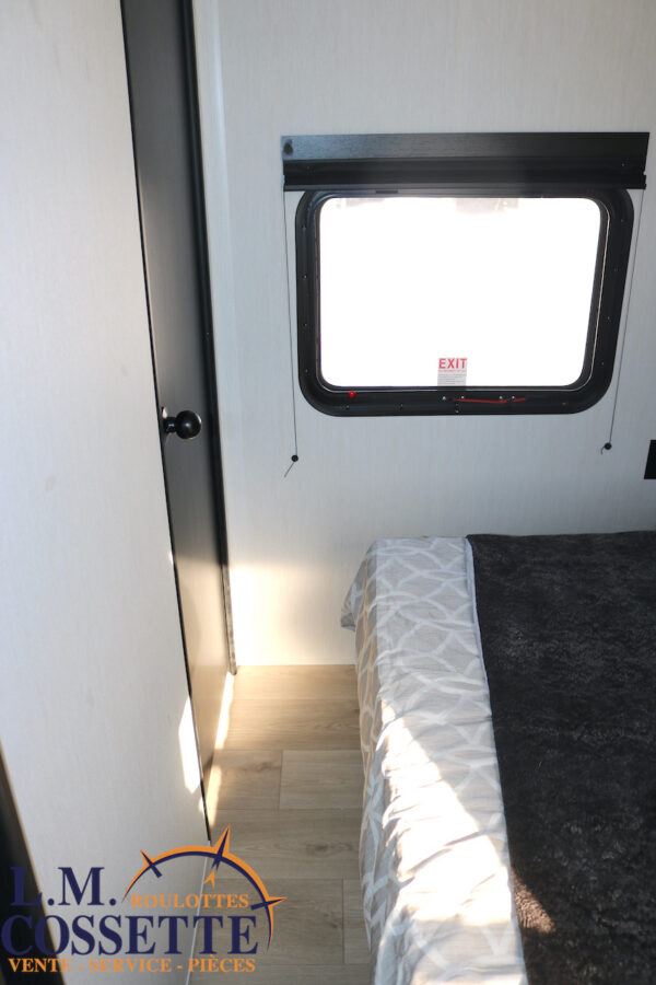 Grey Wolf 29 TE 2025-LM Cossette inc. vr-roulotte-fifth wheel-cargo-arctic wolf -Remote-Clipper-cherokee-grey wolf-wolf pup-kodiak cub-aspen trail-dutchmen-forest river-freedom express select-coachmen-apex nano -Trois-Rivières