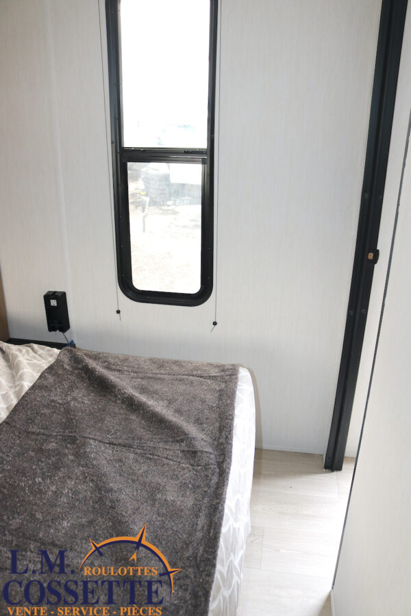 Grey Wolf 26 BRB 2025-LM Cossette inc. vr-roulotte-fifth wheel-cargo-arctic wolf -Remote-Clipper-cherokee-grey wolf-wolf pup-kodiak cub-aspen trail-dutchmen-forest river-freedom express select-coachmen-apex nano -Trois-Rivières