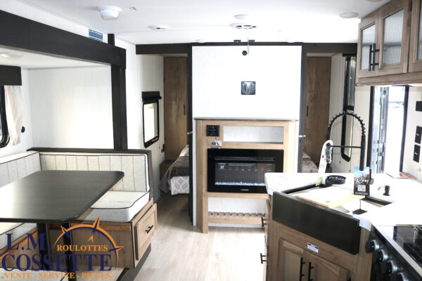 Grey Wolf 23 DBH 2025-LM Cossette inc. vr-roulotte-fifth wheel-cargo-arctic wolf -Remote-Clipper-cherokee-grey wolf-wolf pup-kodiak cub-aspen trail-dutchmen-forest river-freedom express select-coachmen-apex nano -Trois-Rivières