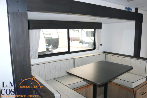 Grey Wolf 23 DBH 2025-LM Cossette inc. vr-roulotte-fifth wheel-cargo-arctic wolf -Remote-Clipper-cherokee-grey wolf-wolf pup-kodiak cub-aspen trail-dutchmen-forest river-freedom express select-coachmen-apex nano -Trois-Rivières