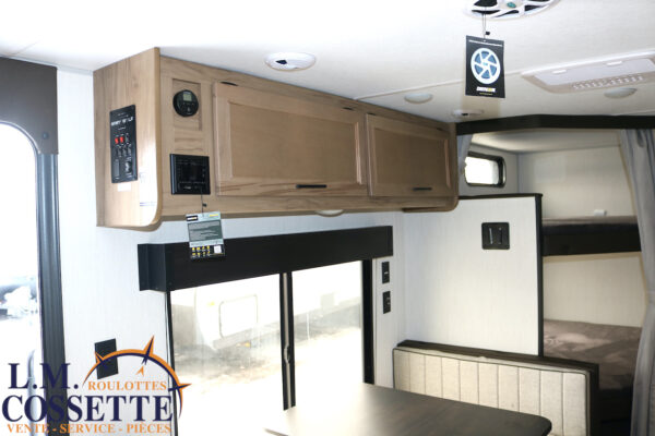 Grey Wolf 22 MKSE 2025-LM Cossette inc. vr-roulotte-fifth wheel-cargo-arctic wolf -Remote-Clipper-cherokee-grey wolf-wolf pup-kodiak cub-aspen trail-dutchmen-forest river-freedom express select-coachmen-apex nano -Trois-Rivières