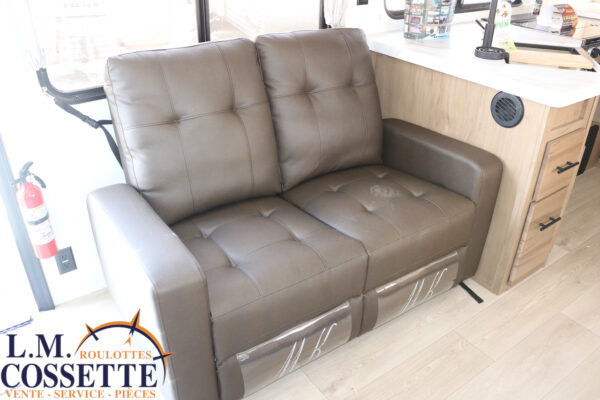 Grey Wolf 26 SS 2025-LM Cossette inc. vr-roulotte-fifth wheel-cargo-arctic wolf -Remote-Clipper-cherokee-grey wolf-wolf pup-kodiak cub-aspen trail-dutchmen-forest river-freedom express select-coachmen-apex nano -Trois-Rivières