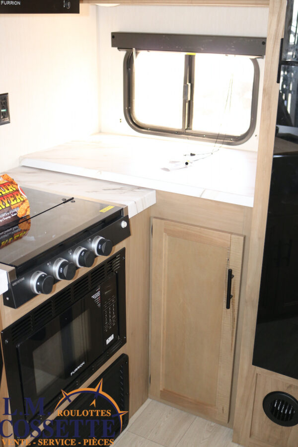 Grey Wolf 26 SS 2025-LM Cossette inc. vr-roulotte-fifth wheel-cargo-arctic wolf -Remote-Clipper-cherokee-grey wolf-wolf pup-kodiak cub-aspen trail-dutchmen-forest river-freedom express select-coachmen-apex nano -Trois-Rivières