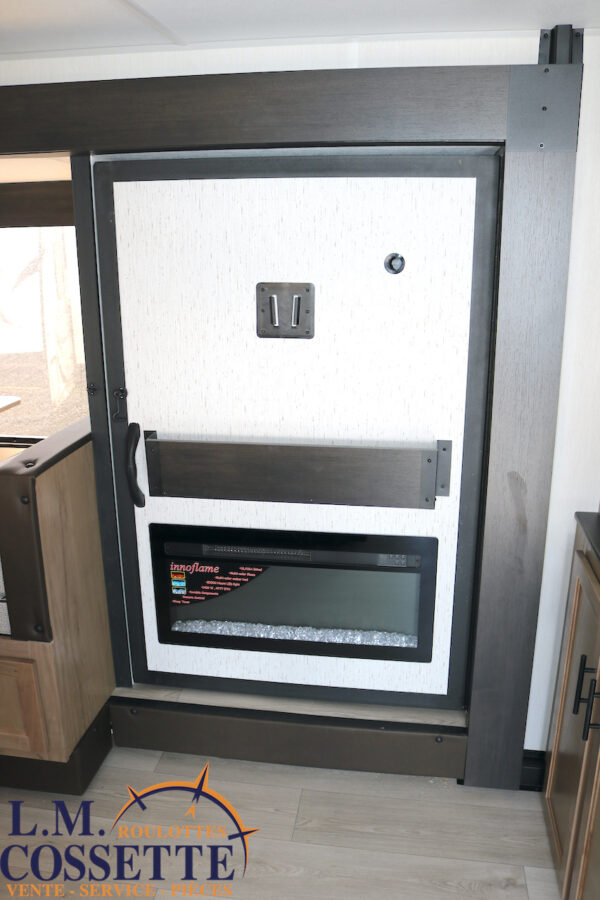 Grey Wolf 26 SS 2025-LM Cossette inc. vr-roulotte-fifth wheel-cargo-arctic wolf -Remote-Clipper-cherokee-grey wolf-wolf pup-kodiak cub-aspen trail-dutchmen-forest river-freedom express select-coachmen-apex nano -Trois-Rivières