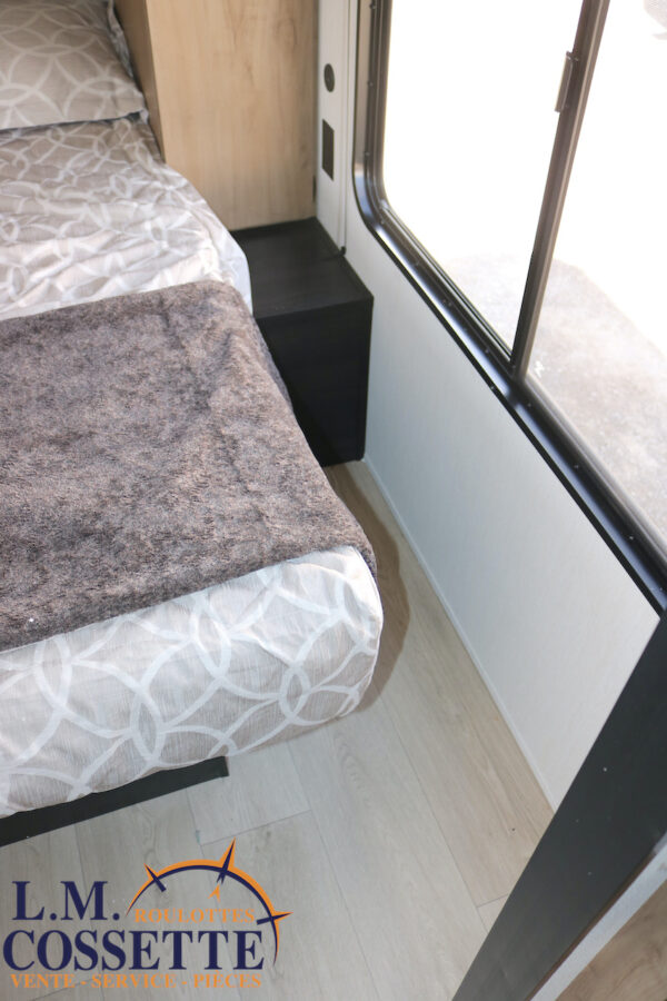 Grey Wolf 26 SS 2025-LM Cossette inc. vr-roulotte-fifth wheel-cargo-arctic wolf -Remote-Clipper-cherokee-grey wolf-wolf pup-kodiak cub-aspen trail-dutchmen-forest river-freedom express select-coachmen-apex nano -Trois-Rivières