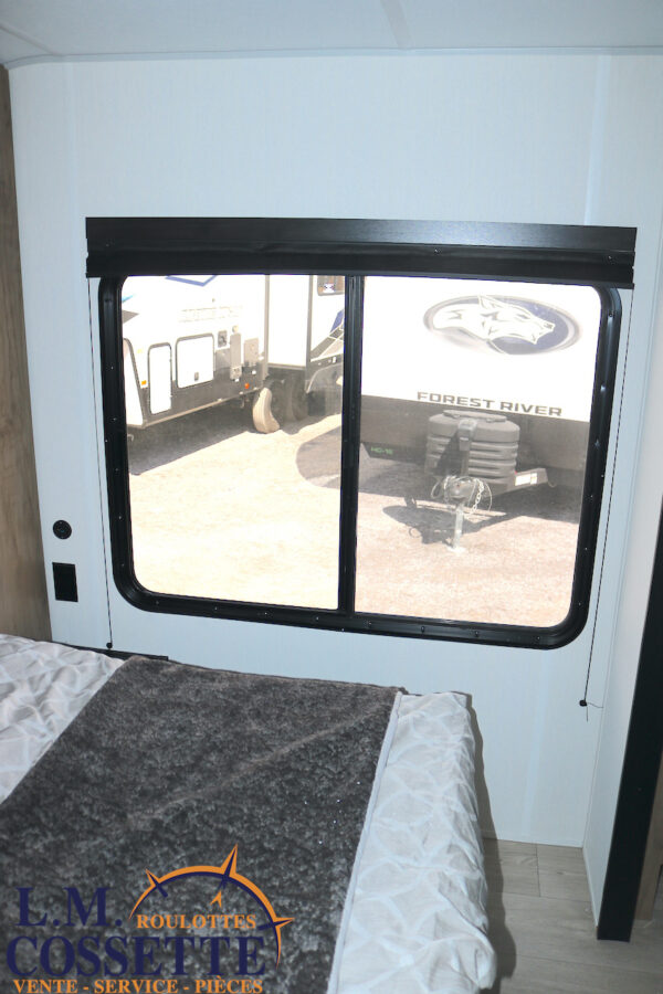 Grey Wolf 26 SS 2025-LM Cossette inc. vr-roulotte-fifth wheel-cargo-arctic wolf -Remote-Clipper-cherokee-grey wolf-wolf pup-kodiak cub-aspen trail-dutchmen-forest river-freedom express select-coachmen-apex nano -Trois-Rivières